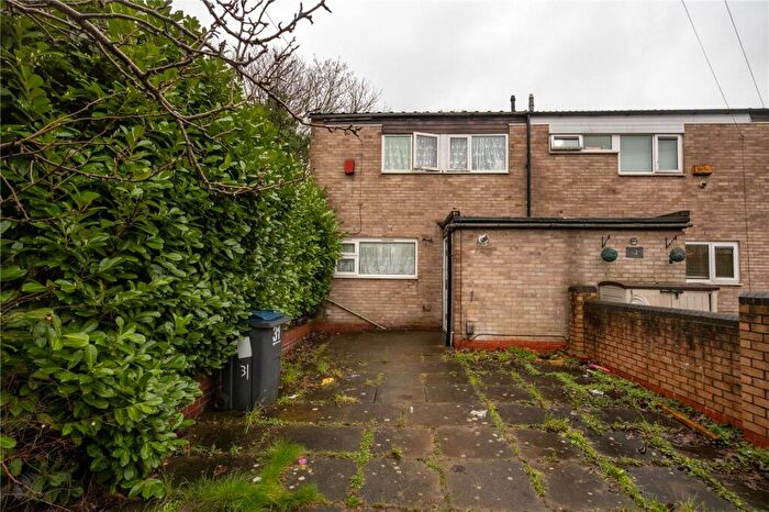 4 Bedroom End Of Terrace House For Sale In Priestley Road, Sparkbrook, Birmingham, B11