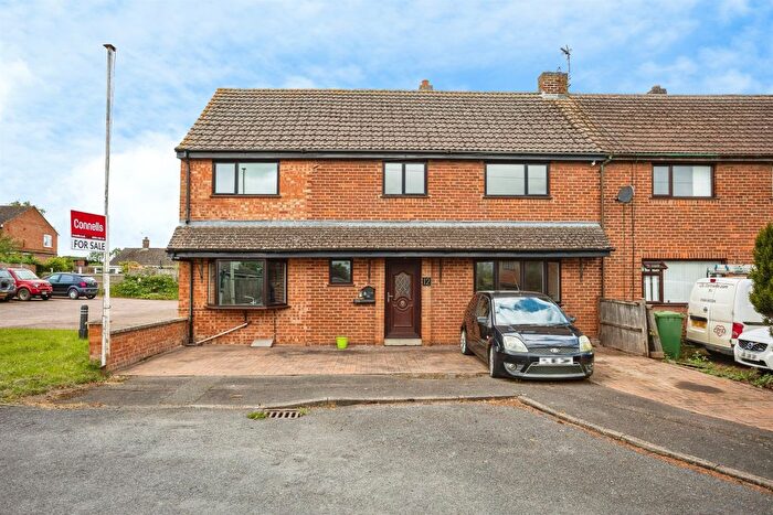 5 Bedroom Semi-Detached House For Sale In Kings Road, Long Clawson, Melton Mowbray, LE14