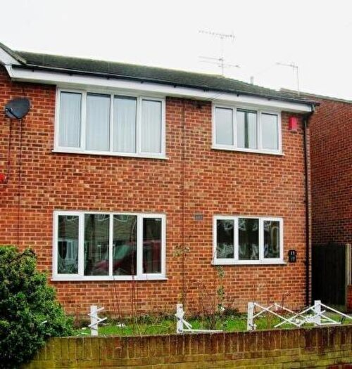 2 Bedroom Flat To Rent In Dumpton Lane, Ramsgate, Kent, CT11