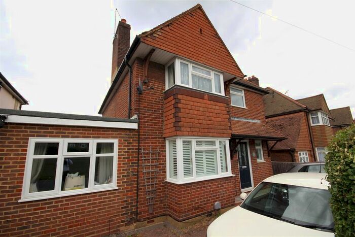 6 Bedroom Property To Rent In Aldershot Road, Guildford, GU2