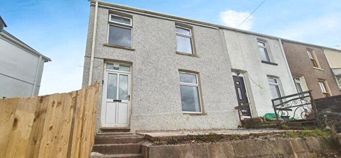 3 Bedroom House To Rent In Giants Grave Road, Neath, SA11