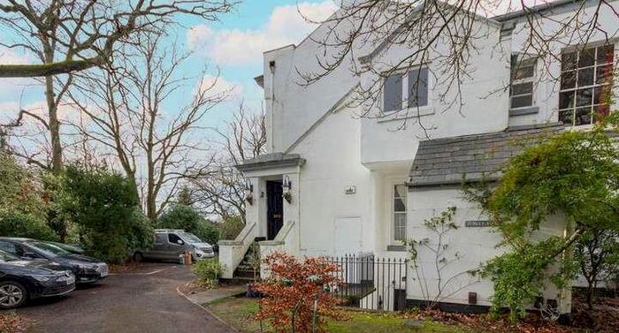 2 Bedroom Apartment To Rent In Old Church Road, Harborne, Birmingham, B17