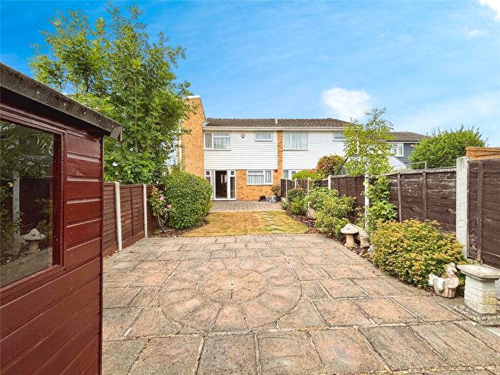 2 Bedroom Terraced House For Sale In Thorpe Walk, Kent, ME8