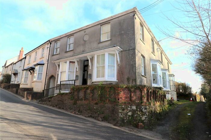 2 Bedroom Flat To Rent In Holsworthy, Devon, EX22