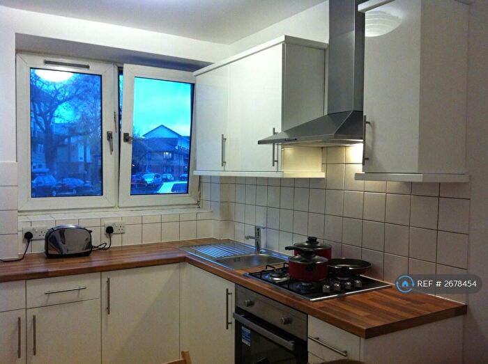 2 Bedroom Flat To Rent In Laurel House, London, SE8