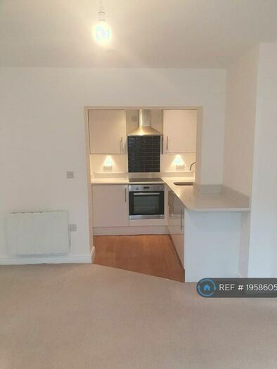 2 Bedroom Flat To Rent In Parish Ghyll Drive, Ilkley, LS29