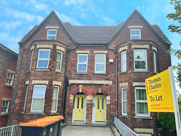 1 Bedroom Flat To Rent In Bromham Road, MK40