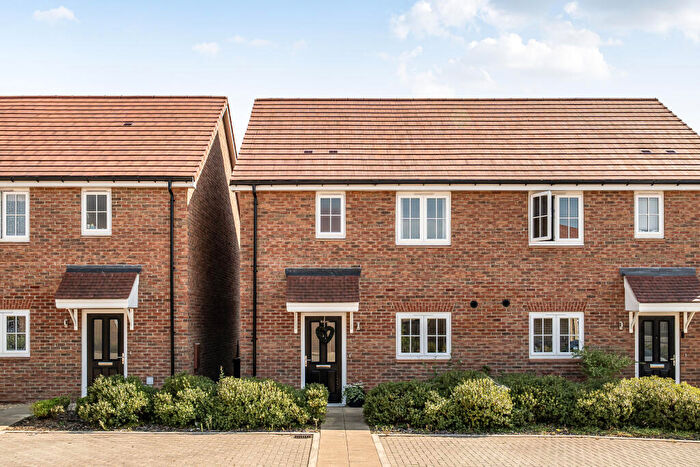 3 Bedroom Semi-Detached House For Sale In The Smithy, Biddenham, Bedford, MK40