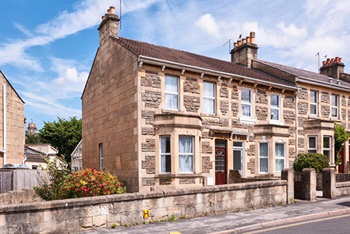 4 Bedroom End Of Terrace House To Rent In King Edward Road, Bath, BA2