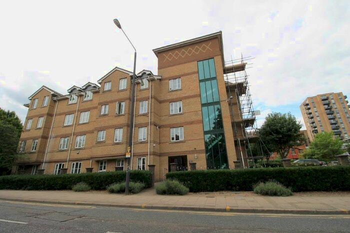 2 Bedroom Flat To Rent In Nightingale Court, Harrow, HA1