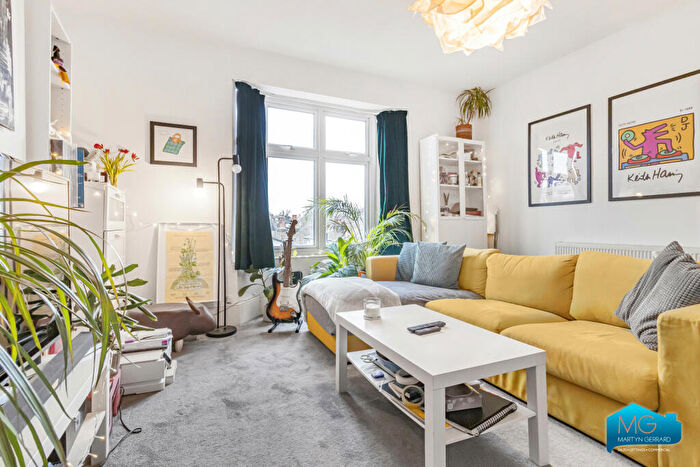 2 Bedroom Apartment To Rent In Crouch Hill Mansions, Crouch Hill, Crouch End, N8