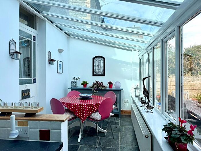 7 Bedroom Semi-detached House For Sale In Westbourne Road, Penarth, CF64