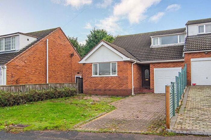 4 Bedroom Semi Detached House For Sale In The Ridgeway, Burntwood, WS7