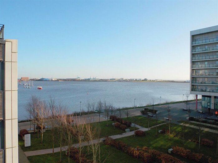 2 Bedroom Flat For Sale In Kilcredaun House, Ferry Court, Cardiff, CF11