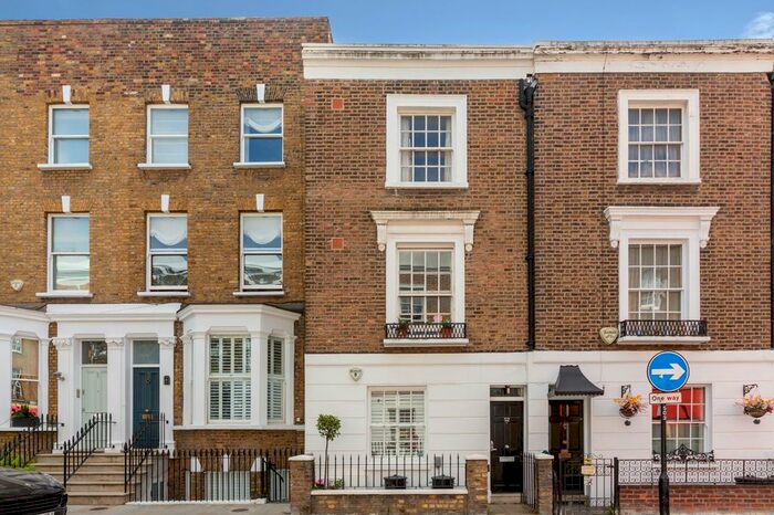 2 Bedroom Maisonette To Rent In Radnor Walk, Chelsea, SW3