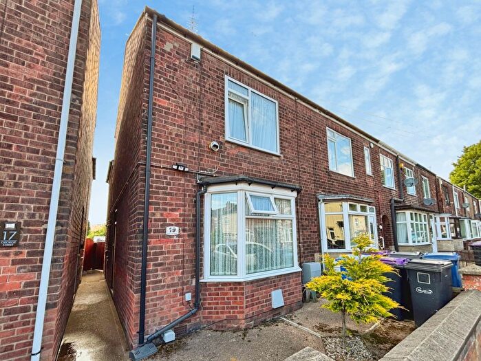 3 Bedroom End Of Terrace House For Sale In George Street, Gainsborough, DN21