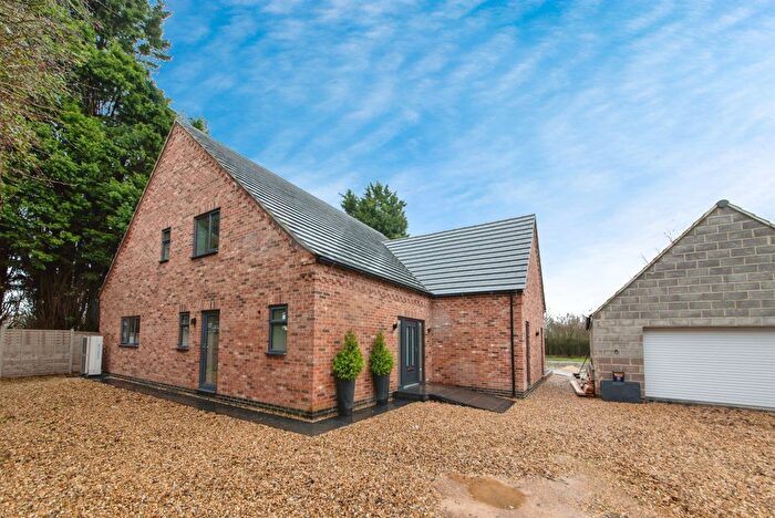 4 Bedroom Detached House For Sale In Stone Gate, Cowbit, Spalding, PE12