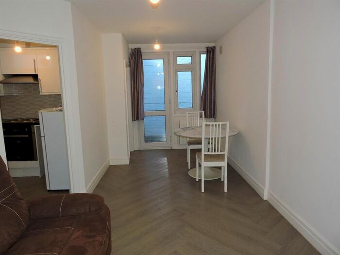 1 Bedroom Flat To Rent In Rock Street, London, N4