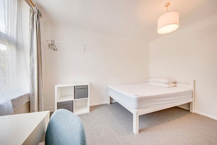 4 Bedroom Property To Rent In York Road, Canterbury, CT1