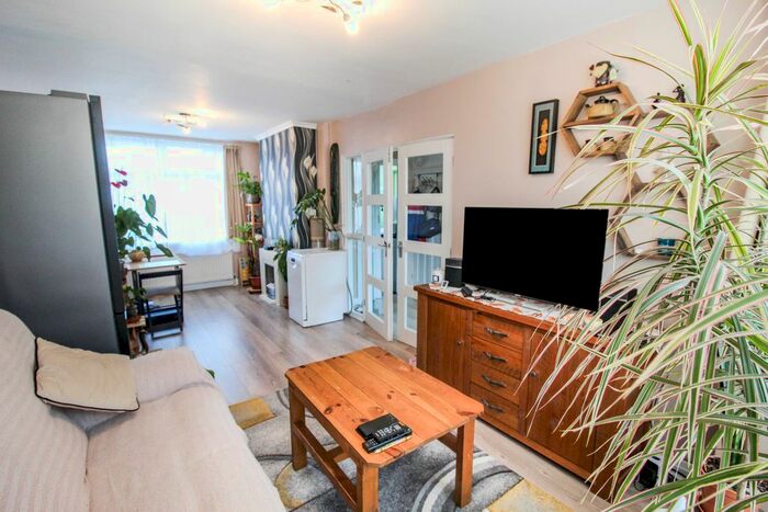 3 Bedroom Semi-Detached House To Rent In Pine Avenue, Whitefield, Manchester, M45