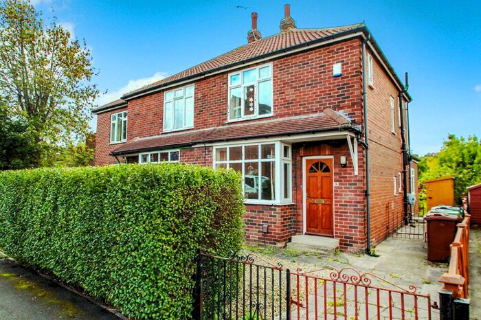 2 Bedroom Semi-Detached House To Rent In Bentley Mount, Meanwood, Leeds, LS6