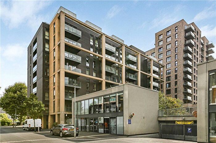 1 Bedroom Flat To Rent In Enterprise Way, Wandsworth, SW18