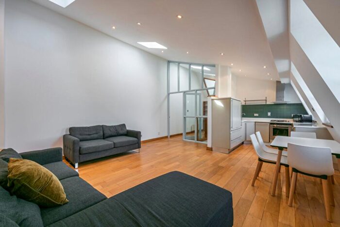 2 Bedroom Apartment To Rent In Hampstead Road, Euston, London, NW1