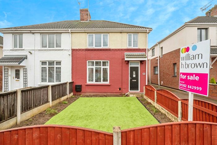 3 Bedroom Semi-Detached House For Sale In Crookesbroom Avenue, Hatfield, Doncaster, DN7