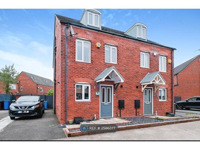 3 Bedroom Semi-Detached House To Rent In Kenneth Close, Prescot, L34