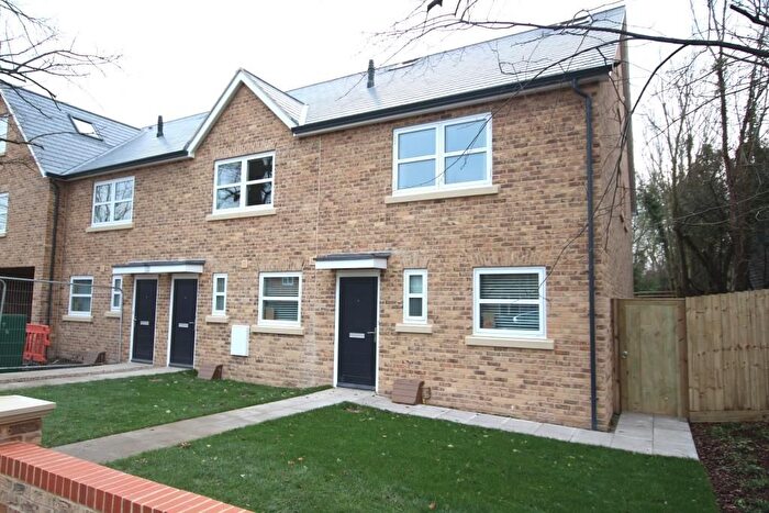 3 Bedroom End Of Terrace House To Rent In Orchard Road, Royston, SG8