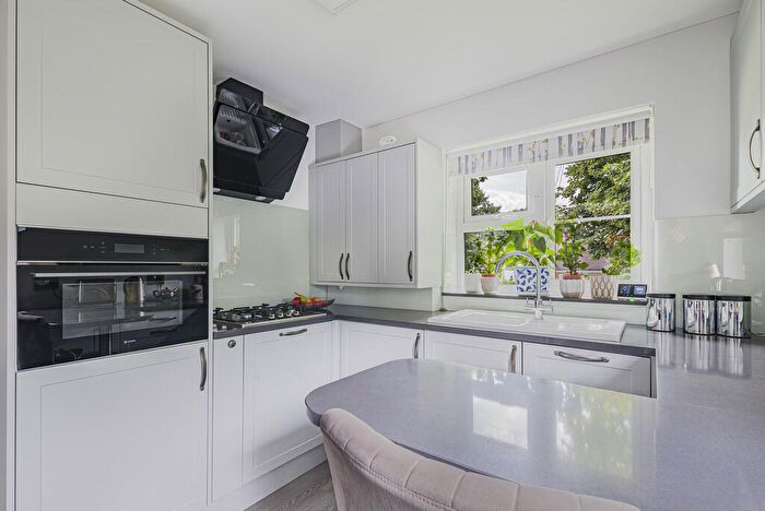 2 Bedroom Terraced Bungalow For Sale In Friars Mews, Eltham, SE9