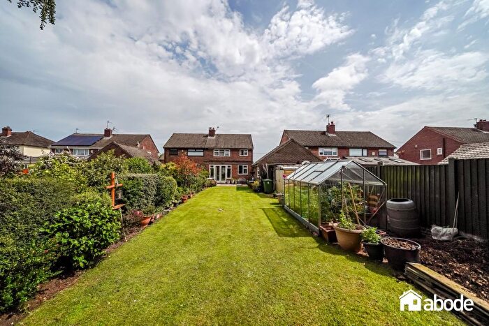 3 Bedroom Semi Detached House For Sale In Edgemoor Drive, Crosby, Liverpool, L23