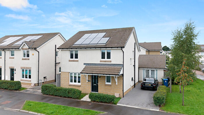 4 Bedroom Detached House For Sale In Craigton Drive, Bishopton, PA7