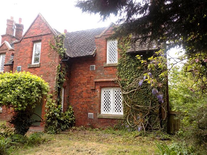 3 Bedroom Cottage For Sale In Aston Cottages, Aston Lane, Sudbury, DE6