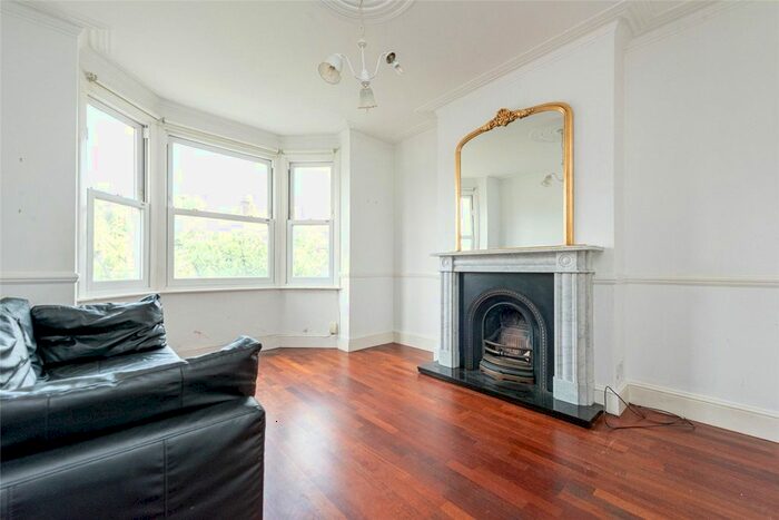 2 Bedroom Flat To Rent In Palermo Road, London, NW10