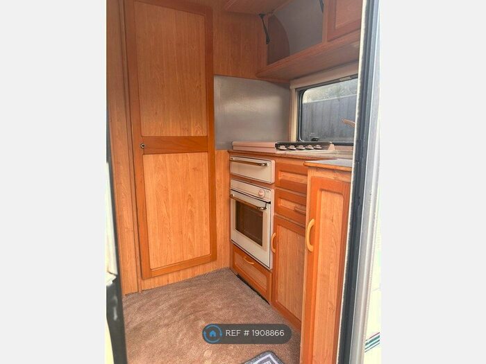 1 Bedroom Mobile/park Home To Rent In Great North Road, Welwyn Garden City, AL8