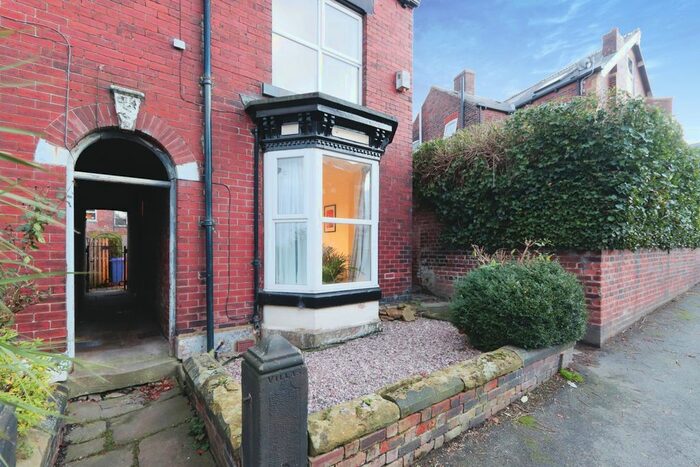 3 Bedroom End Of Terrace House To Rent In Burcot Road, Sheffield, South Yorkshire, S8