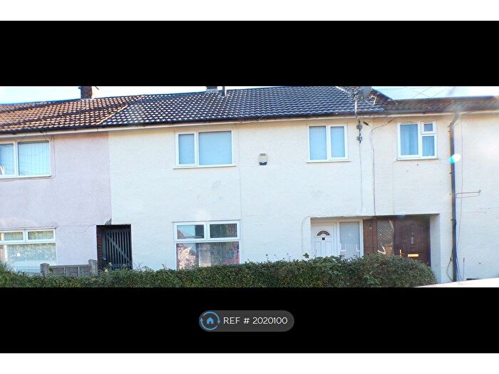 3 Bedroom Terraced House To Rent In Hadlow Green, Stockport, SK5