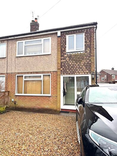 3 Bedroom Semi-Detached House To Rent In St. Annes Drive, Headingley, Leeds, LS4