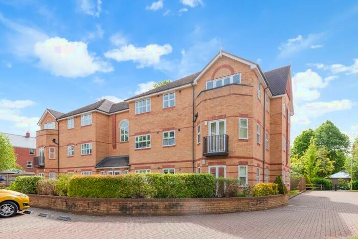 2 Bedroom Apartment To Rent In Bishop Kirk Place, Oxford, OX2