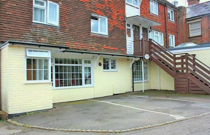1 Bedroom Flat To Rent In Station Road, Robertsbridge, TN32