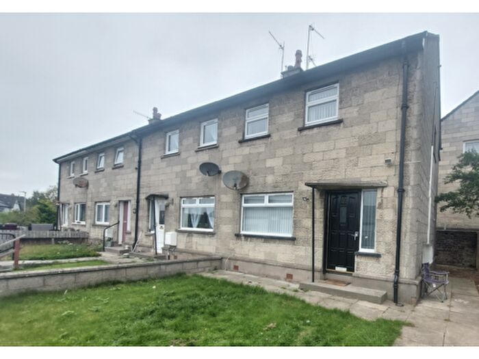 2 Bedroom End Of Terrace House To Rent In Gourdie Place, Dundee, DD2