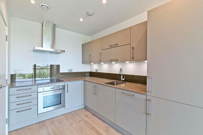 2 Bedroom Flat To Rent In Rotherhithe New ROad, Bermondsey, London, SE16