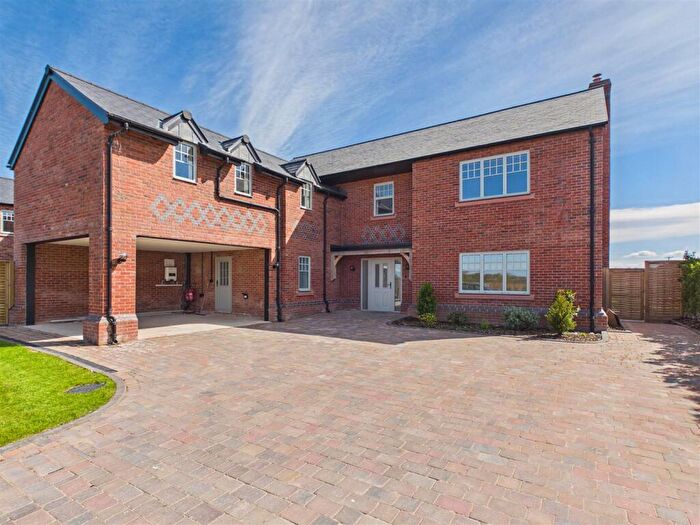 5 Bedroom Detached House For Sale In Belgrave Garden Mews, Pulford, Chester, CH4
