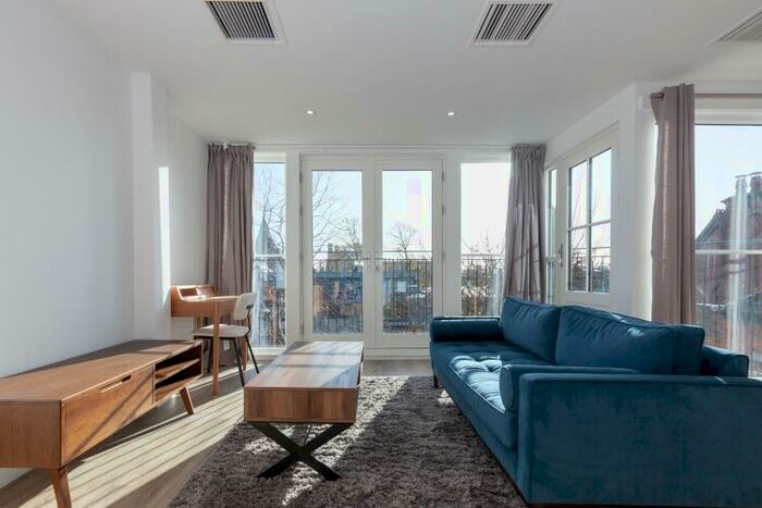 1 Bedroom Apartment To Rent In Blue Boar Street, Oxford, OX1