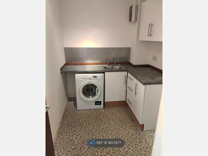 1 Bedroom Flat To Rent In Quarry Street, Hamilton, ML3