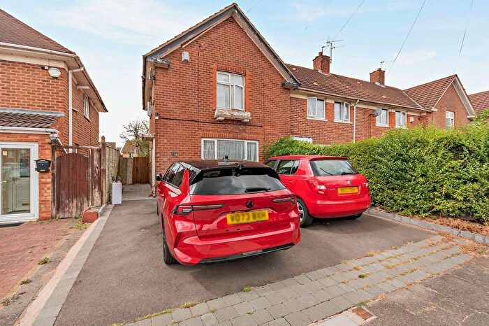 3 Bedroom Terraced House For Sale In Kingsthorpe Road, Birmingham, B14
