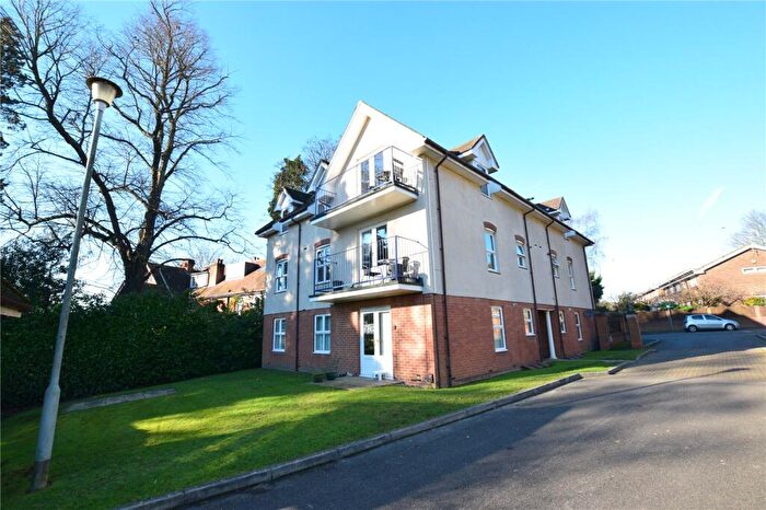 2 Bedroom Flat To Rent In Hatfield Court, - Heatherley Road, Camberley, Surrey, GU15