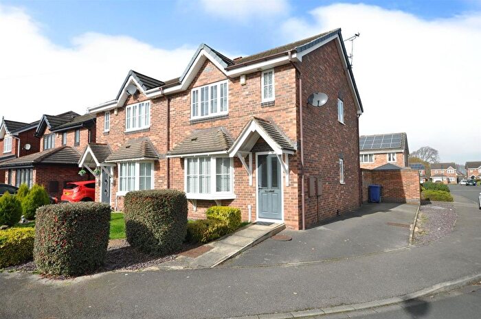 3 Bedroom Semi Detached House For Sale In Bryson Close, Thorne, Doncaster, DN8