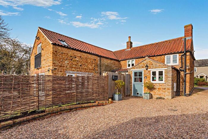 4 Bedroom Detached House For Sale In Rookery Lane, Wymondham, Melton Mowbray, LE14